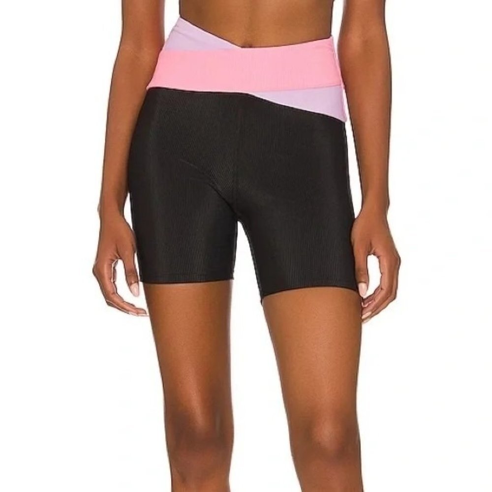 Beach Riot Cora Bike Shorts in Black/Pink/Purple - Size Large